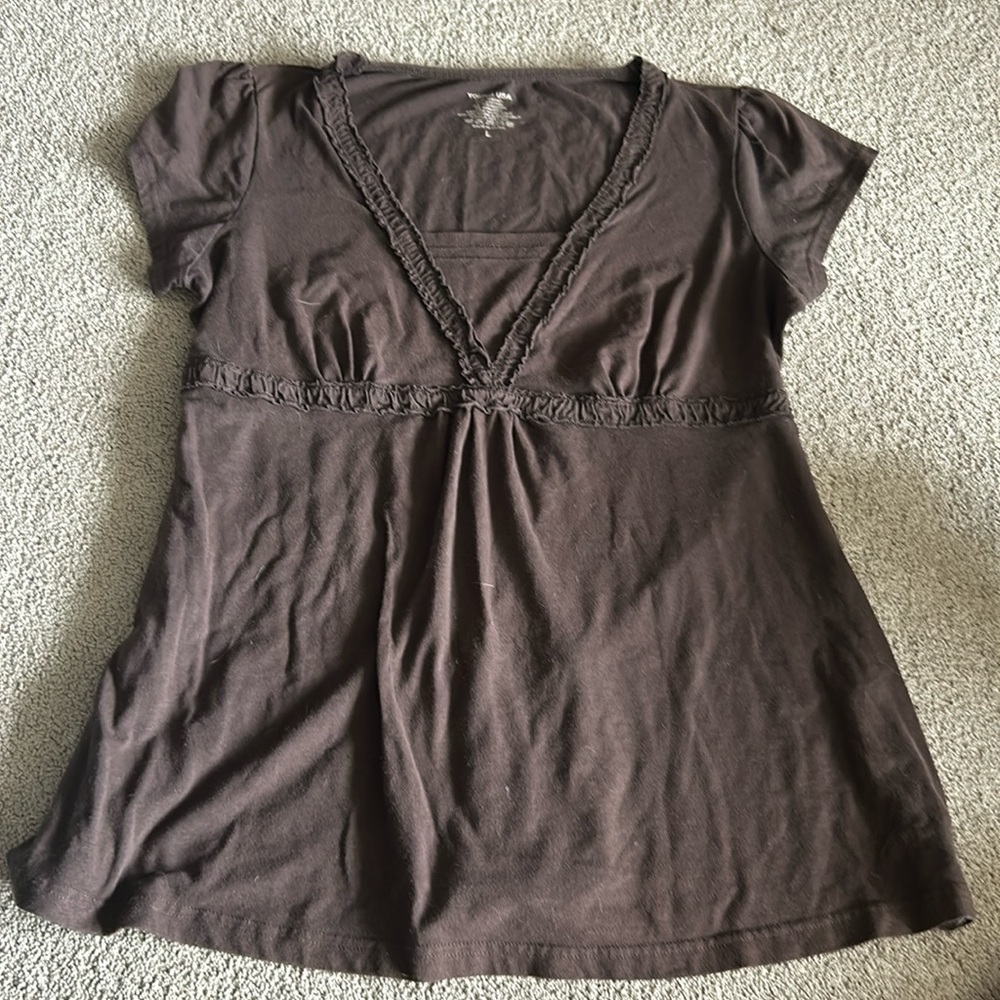 Brown, short sleeve top